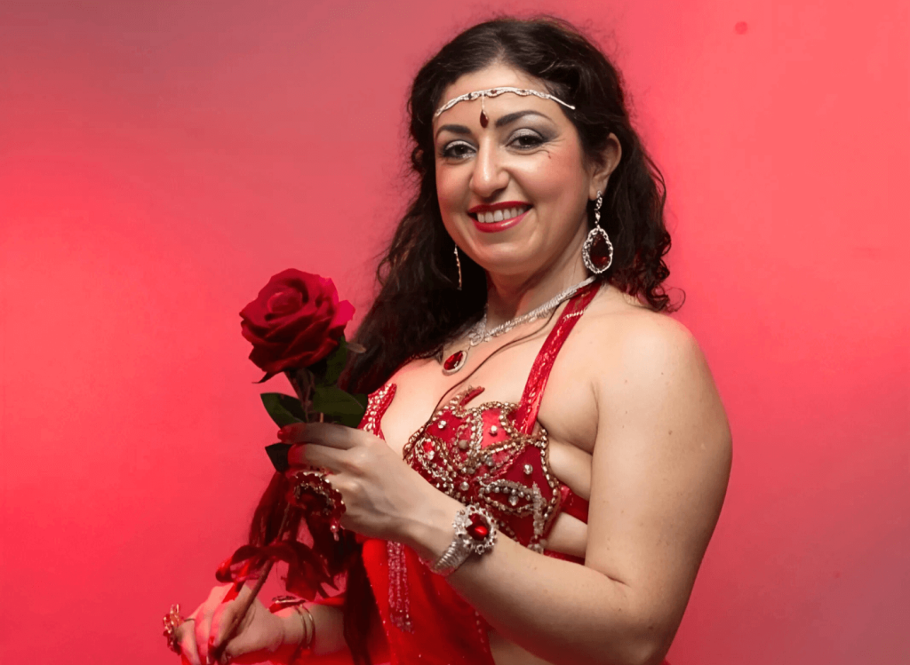 coach de danse orientale elissia meziana les yeux d'orient